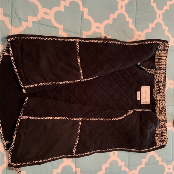 Winter Vest / black and white - Picture 7 of 7